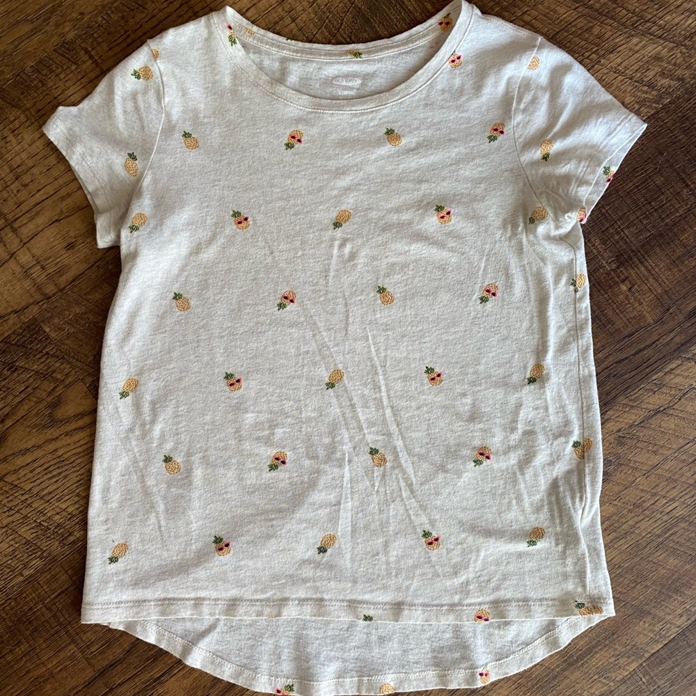 ❤️Old Navy Pineapple Top Size L (10/12)